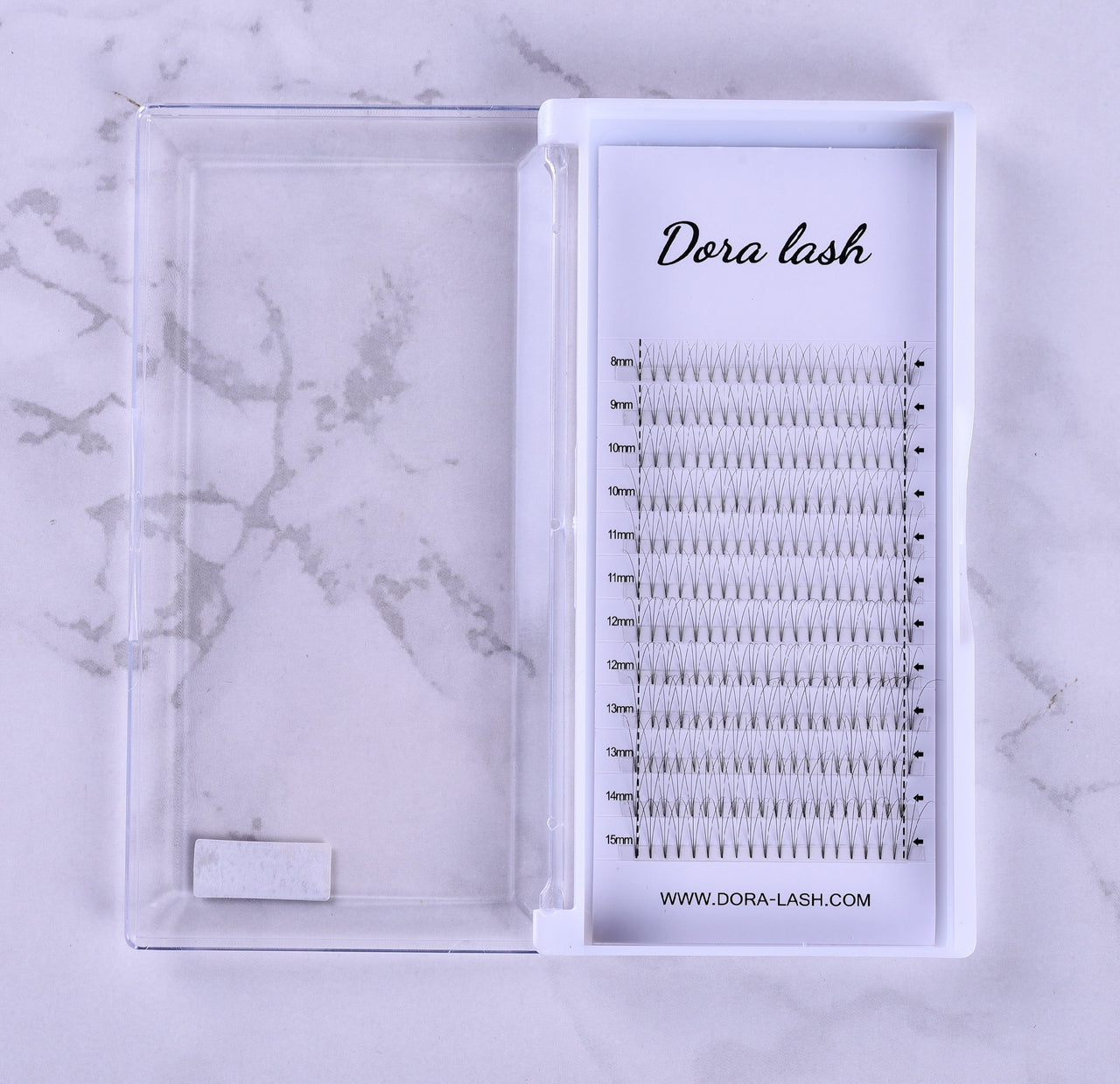 DORA SHORT STEM PREMADE FANS 0.07 C CURL - DORA LASH